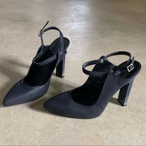 LEE BLACK HEELS